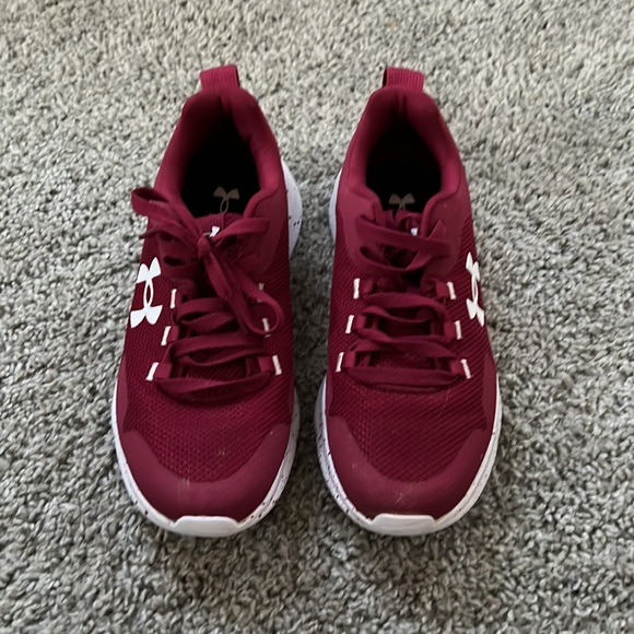 Under armour womens tennis shoes - Picture 2 of 3